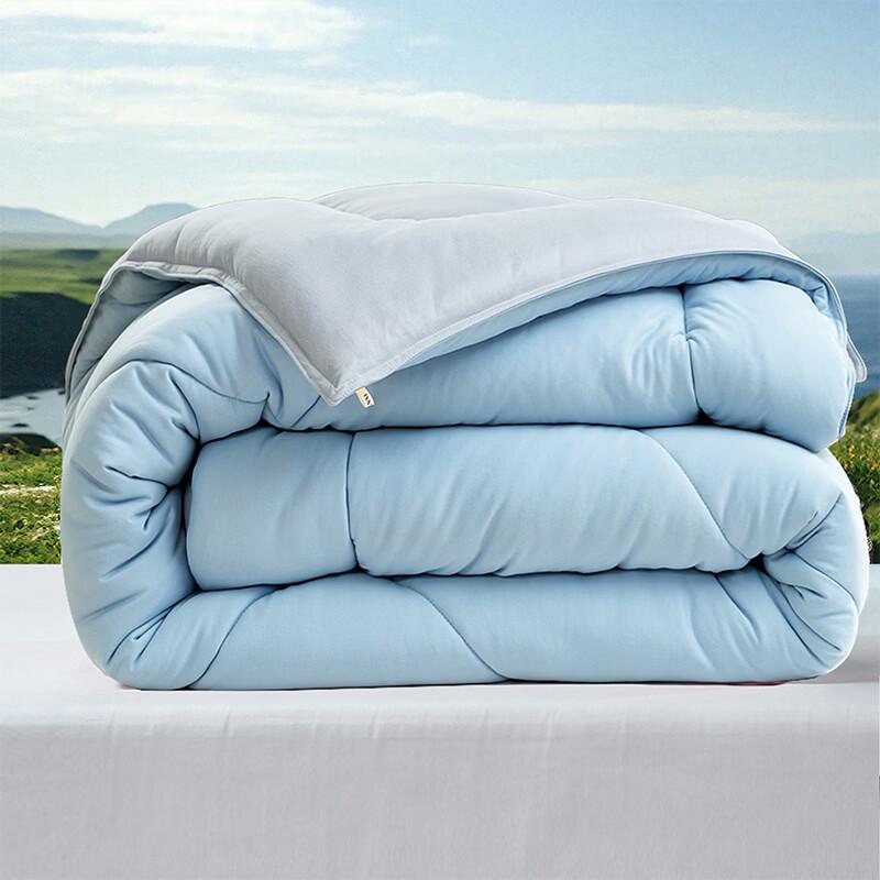 FUANNA All-Season Temperature Control Quilt