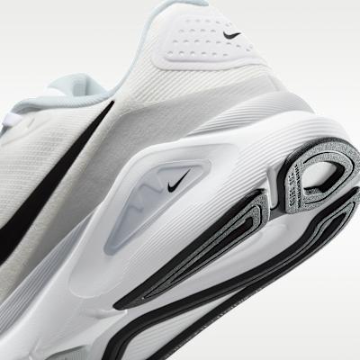 Nike Structure 26 White Black (Women's)