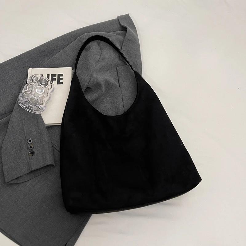 Imitation Deer Skin Shoulder Bag  Matte Surface  Large Capacity  New  Elegant  Versatile  Armpit  Pendants  High Quality