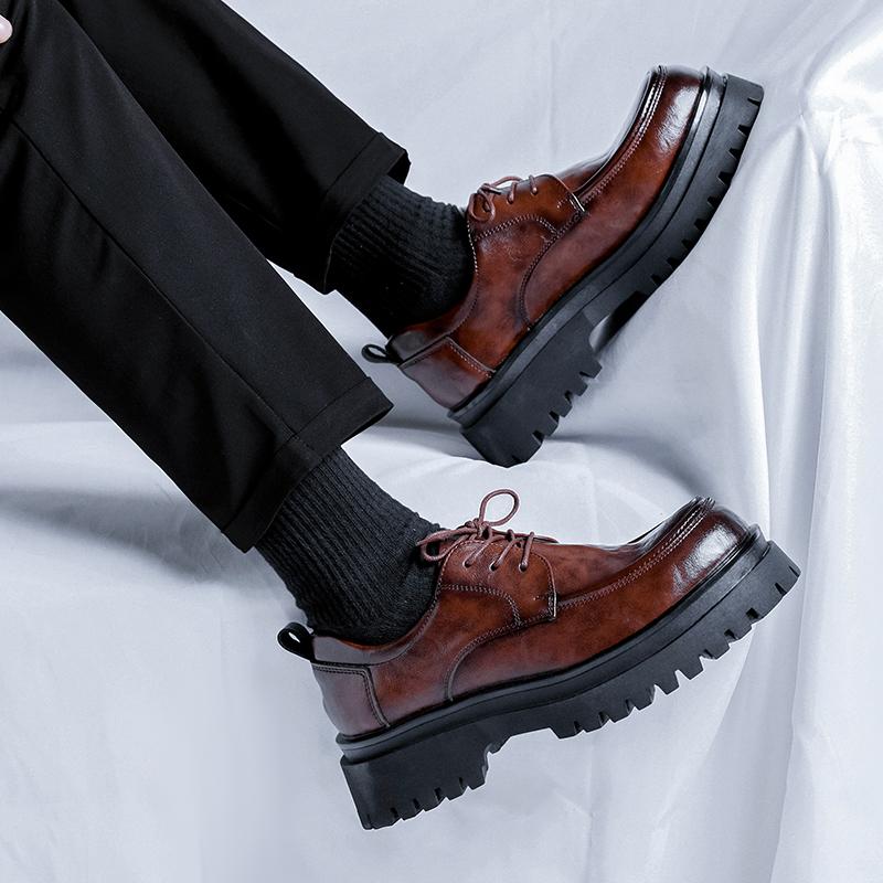Trendy and Fashionable Hot Selling Man Leather Men's Shoes with Thick Soles and Elevated Height  Youth and Adult Party Shoes