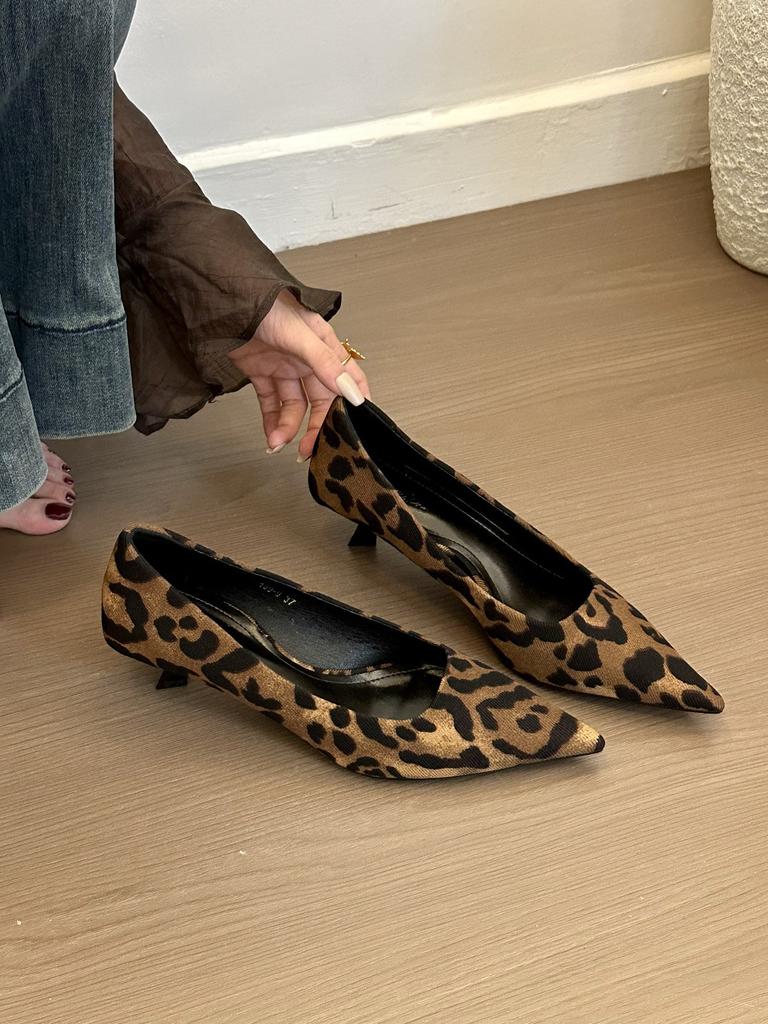 High-end Leopard Print! Stylish Pointed Leopard Print Bag Head Single Shoes for Women's Spring and Autumn Temperament Imperial Sister Fan High Heels