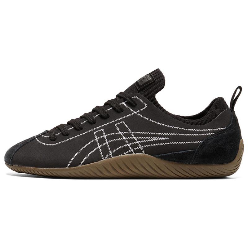 

Кроссовки Onitsuka Tiger Sclaw Черно-белые с резиновой подошвой 1183B969-001 44
