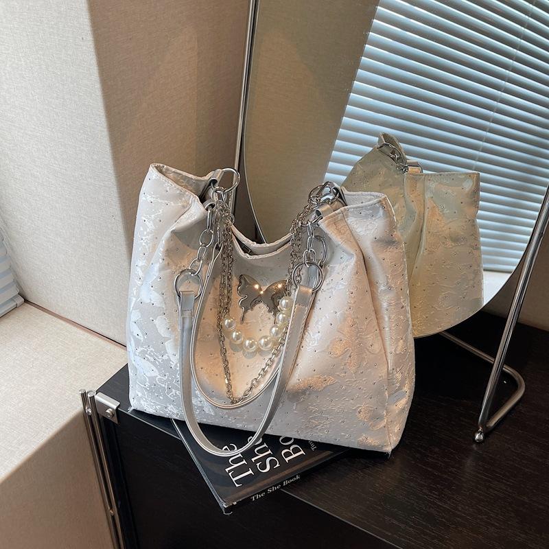 Fashion Shoulder Bag Design Feeling Butterfly Niche Bag Women's High Sense Large Capacity Tote Bag Underarm Bag