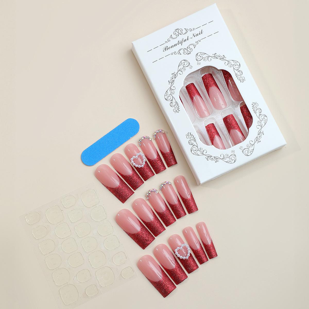 

Носимые ногти с красным французским краем из дробленого бриллианта - Стразы-сердечки, патчи для ногтей в стиле легкой роскоши (XXXL)