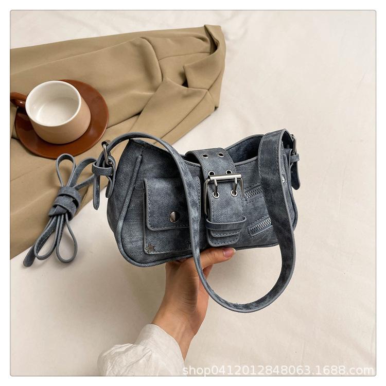 

Нишевый дизайн Американская Spice Girl сумка подмышку женская 2025 новая звезда заклепки ручная переноска плечевая сумка кроссбоди сумка-локомотив темно-синий