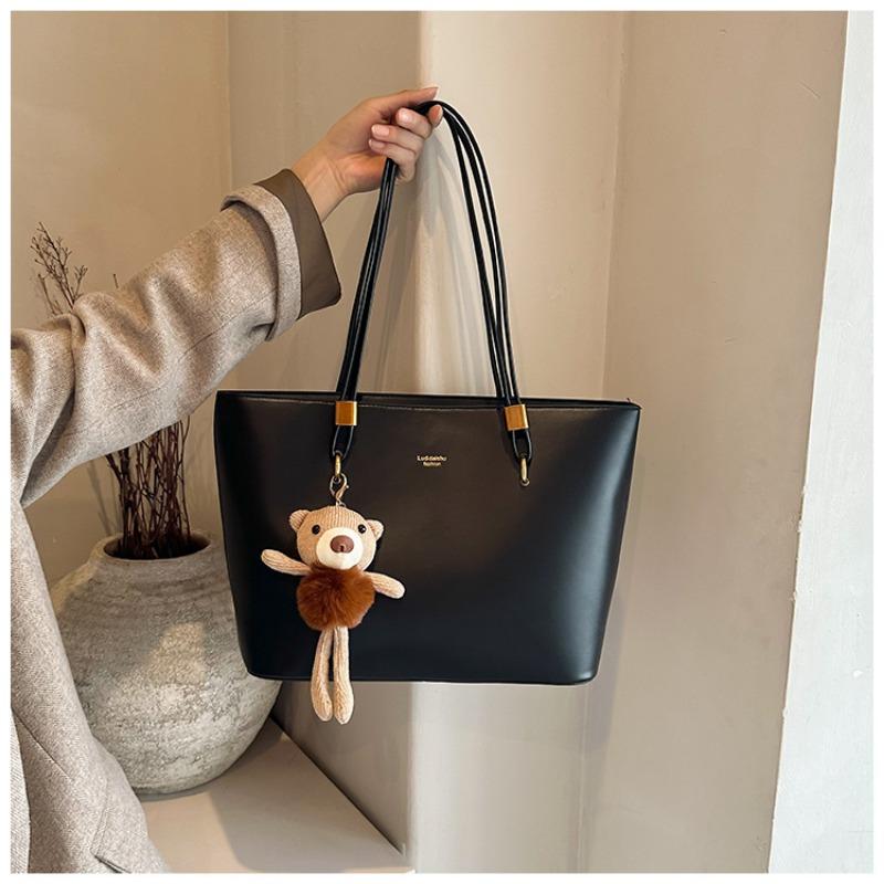 High-quality Vintage-style Large-capacity Crossbody Commuting Bag, Fashionable and Unique Tote Bag