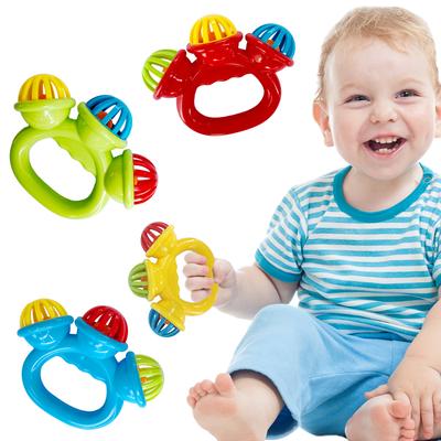 Spielzeug für Neugeborene – Rasseln & Mobiles