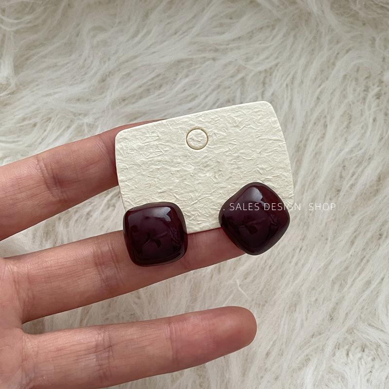 

Французские ретро геометрические серьги-гвоздики с металлом и глазурью - Модный и универсальный дизайн для женщин