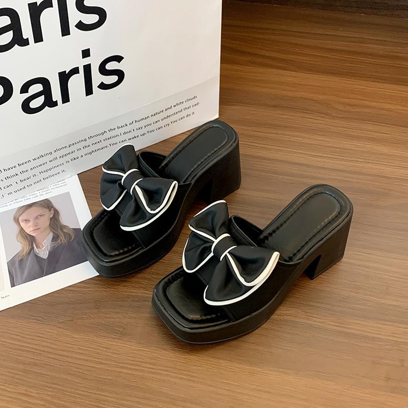 

Крутые шлепанцы женские летние для улицы модные 2025 новые универсальные на толстой подошве-маффин с высотой, увеличивающие рост, с бантом, женские шлепанцы-клинья 42 чёрный