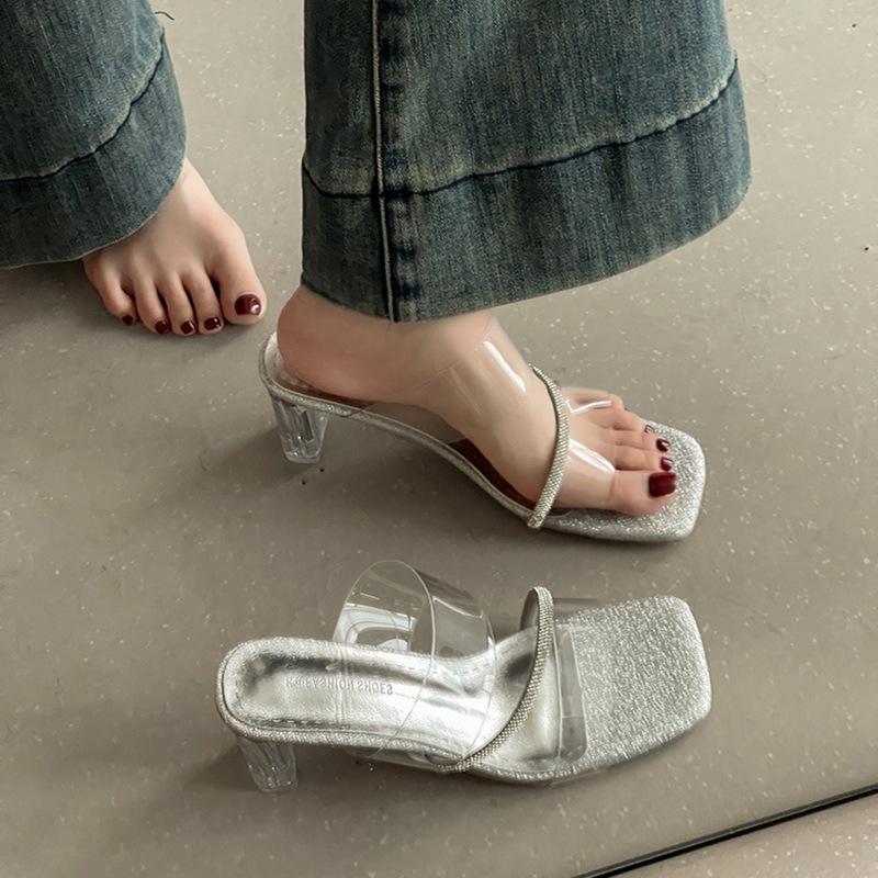 French Niche Design Sense Transparent Word with Sandals Women's 2025 Summer New Temperament Versatile Crystal Cool Slippers