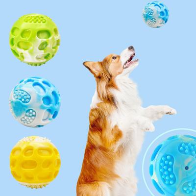Quietschender Hundeball Haustiere Gummi Kauspielzeug Ungiftig Bissfest Apportierball Fördert Zahngesundheit für Aggressive Kauer Indoor Outdoor Spaß