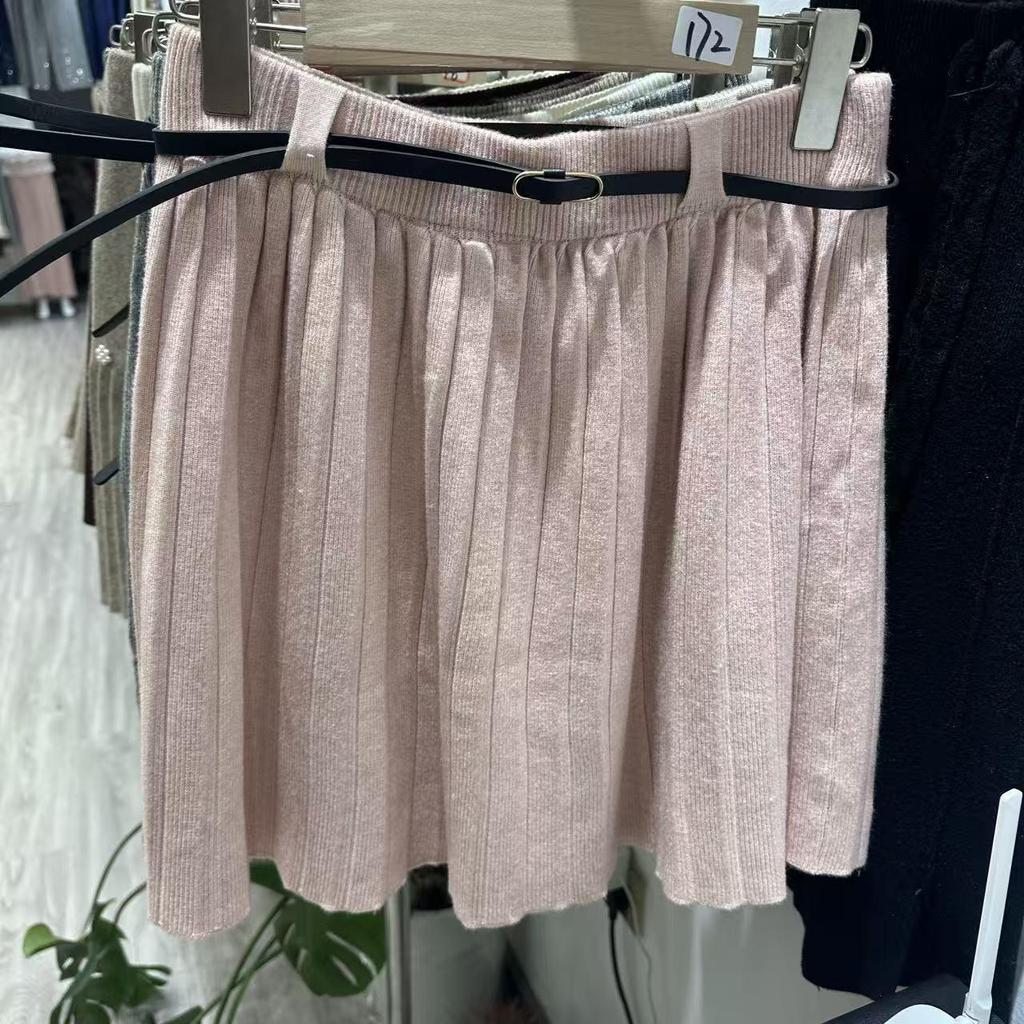 Minirock aus plissiertem Strick mit hoher Taille und Gürtel - Vielseitig, schlankmachend, elastische A-Linie für den Herbst