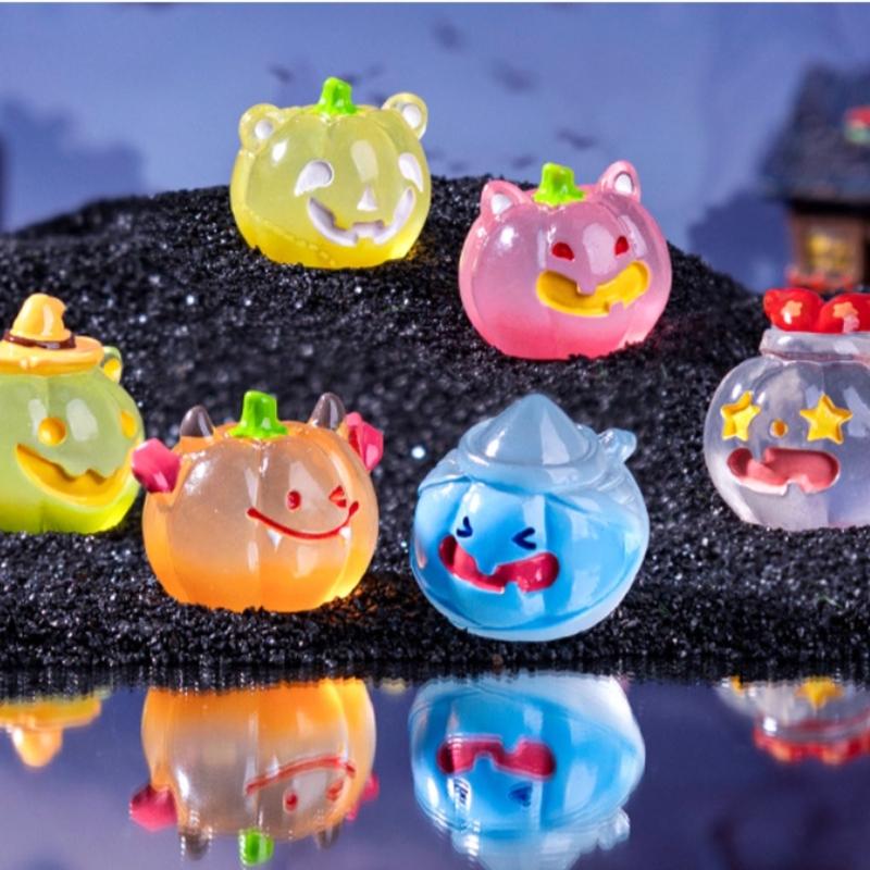 Set of 6 Safe Nontoxic Resins Halloween Pumpkin Figurine Decorations Glowing in Dark Nighttimes Miniature Ornaments