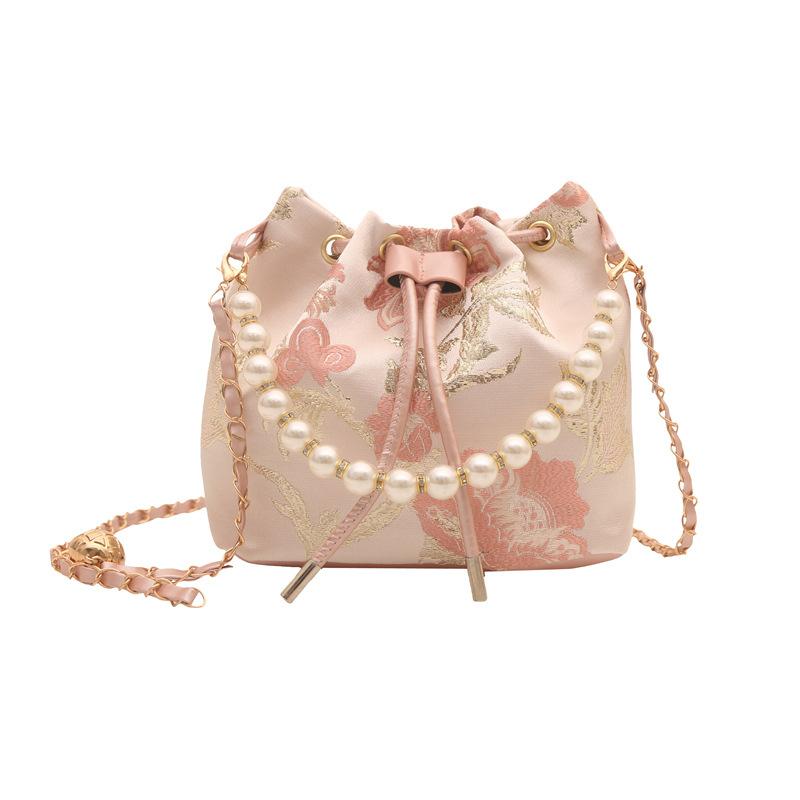 

Fashion trend chain bucket bag women s summer new women s shoulder bag niche design simple messenger bag