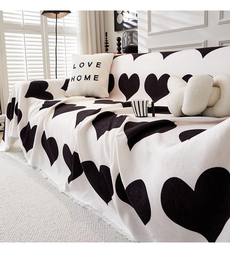 Cute Heart Shape Sofa Cover Chenille Sofa Towel Blanket Couch Cover Tassel Non-Slip Decorative Dust Cover Furniture Protector