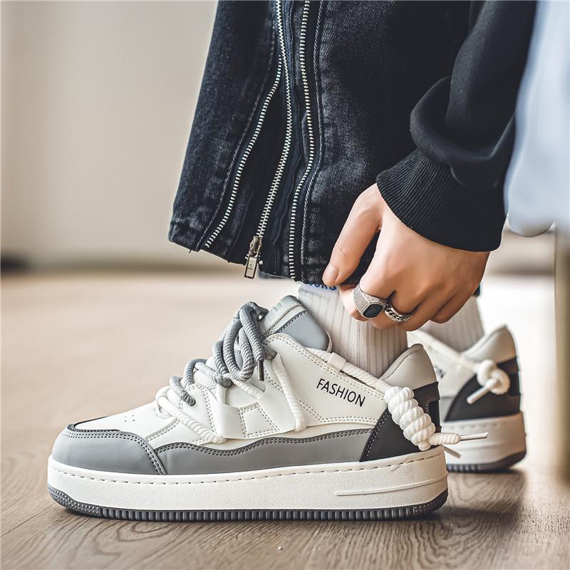 New Men's Classic Four Seasons Fashion Low Top Skateboarding Shoes Comfortable Soft Sole Sneakers