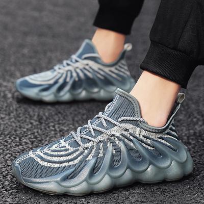 2024 Sommer neue Fly-Woven-Herrenschuhe, lässige atmungsaktive Studentensportschuhe, modische Vulkanschuhe, trendige Kokosnussschuhe
