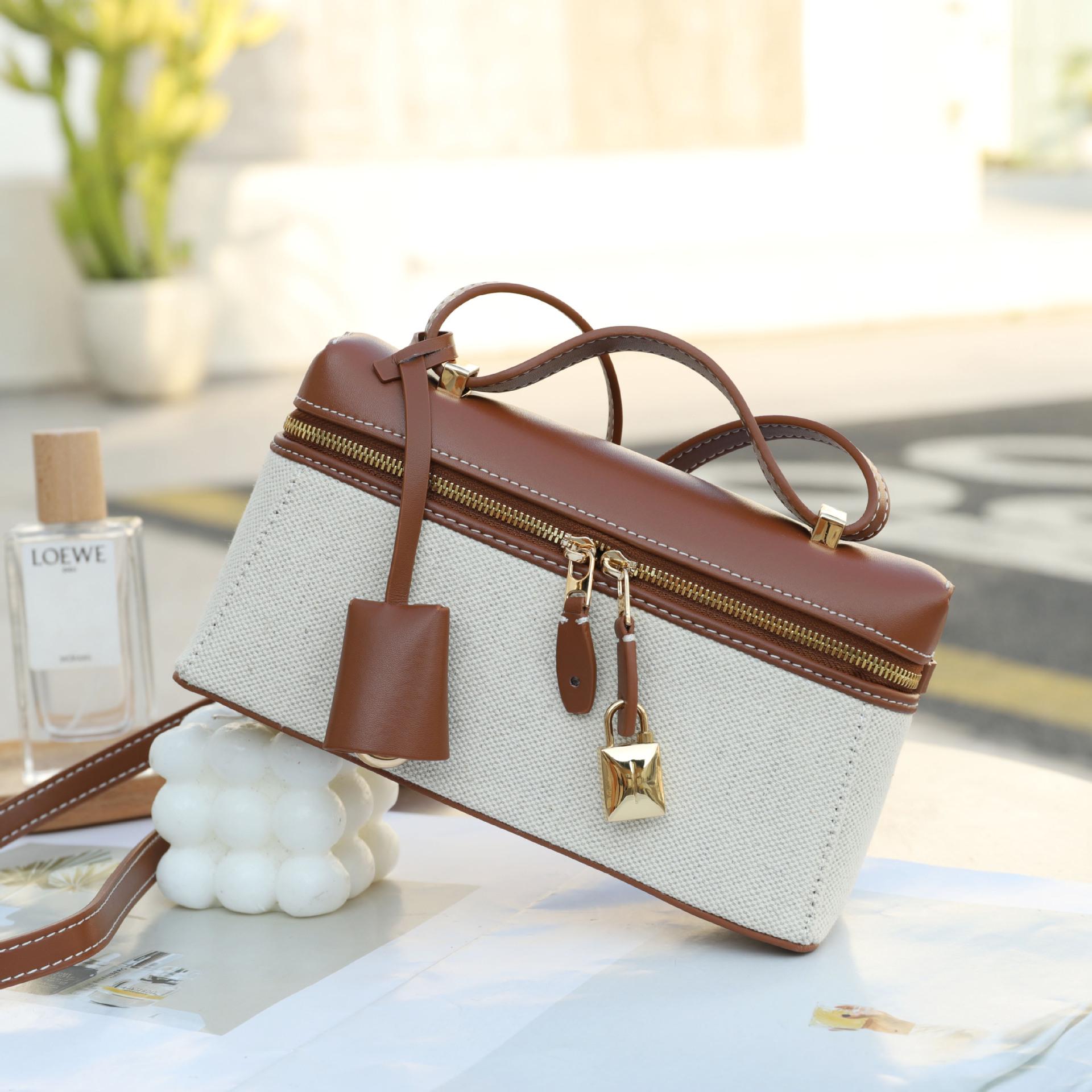 

2025 Women s Genuine Leather and Canvas Handbag - Fashionable and Simple Lunch Box Bag 19x7x12 cm