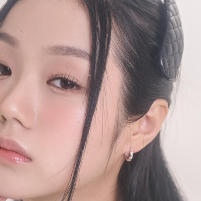 

POSTLUDE QUILTED LEATHER HAIRPIN (2 COLORS) BEIGE