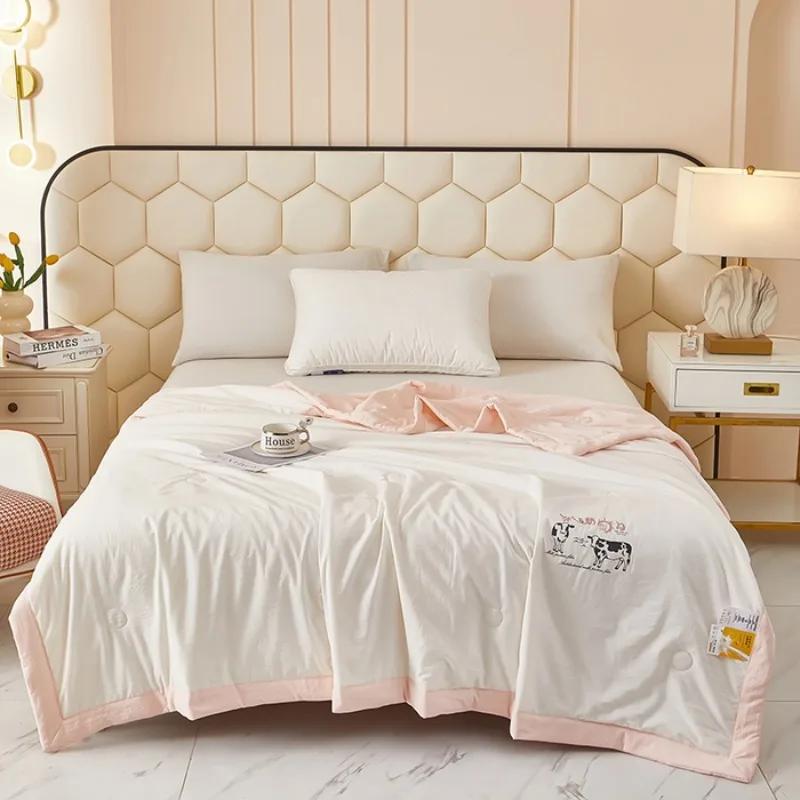 

2025 new 4-season universal air conditioner quilt summer cool quilt machine washable summer quilt single washed cotton cotton 150x200cm 1pcs