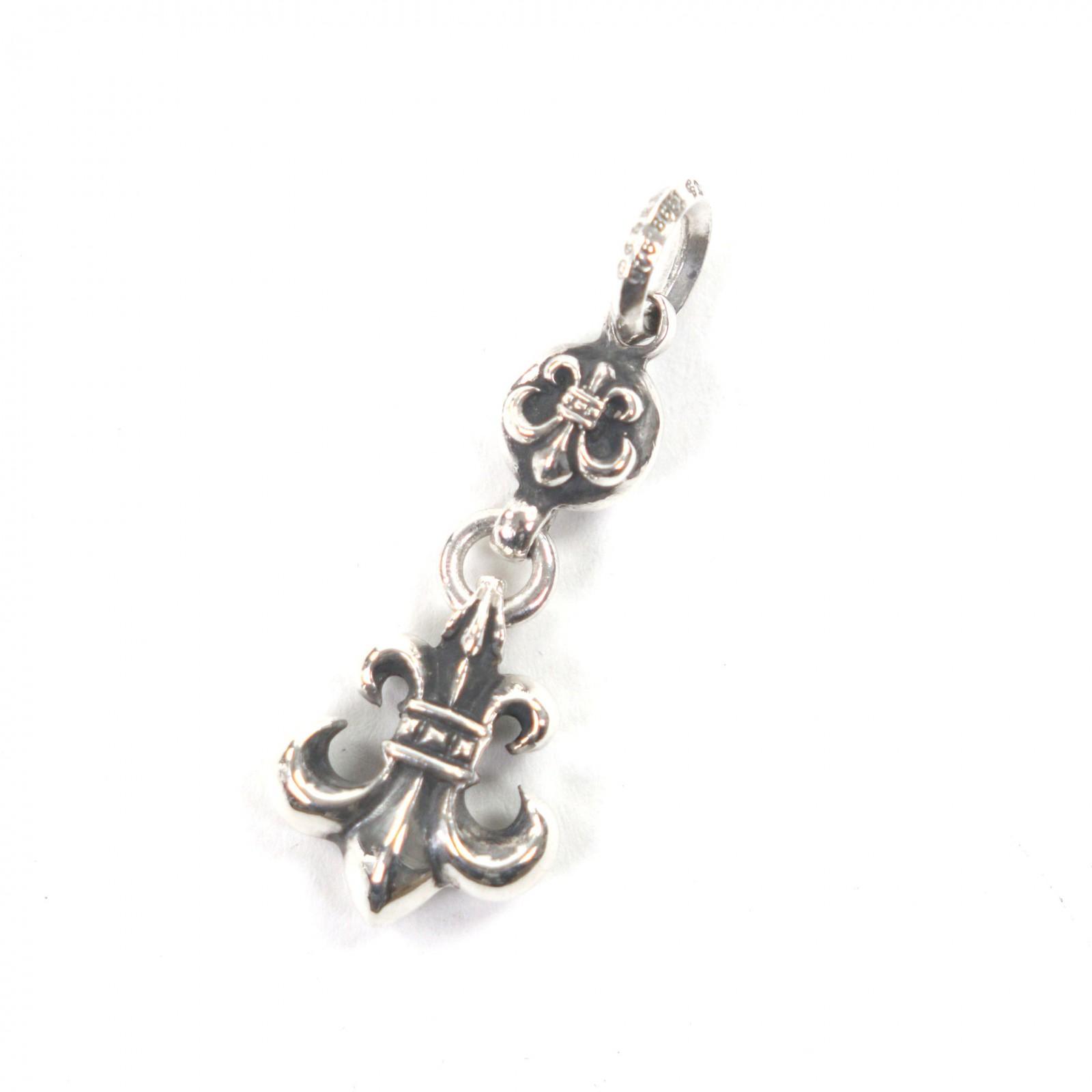 

Чудовий кулон CHROME HEARTS 1-кульовий BS flare Срібло 925 проби чоловічий Вживаний
