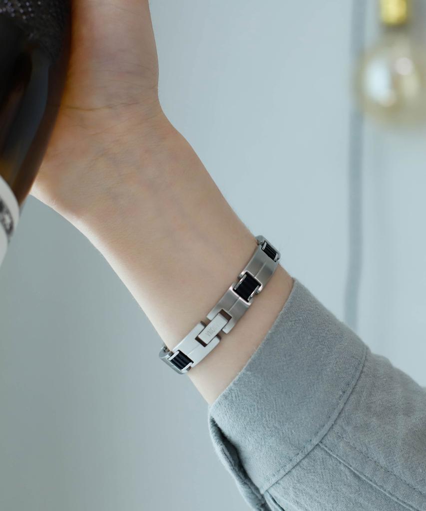 Sabona London 344 Sports Rubber Magnetic Bracelet