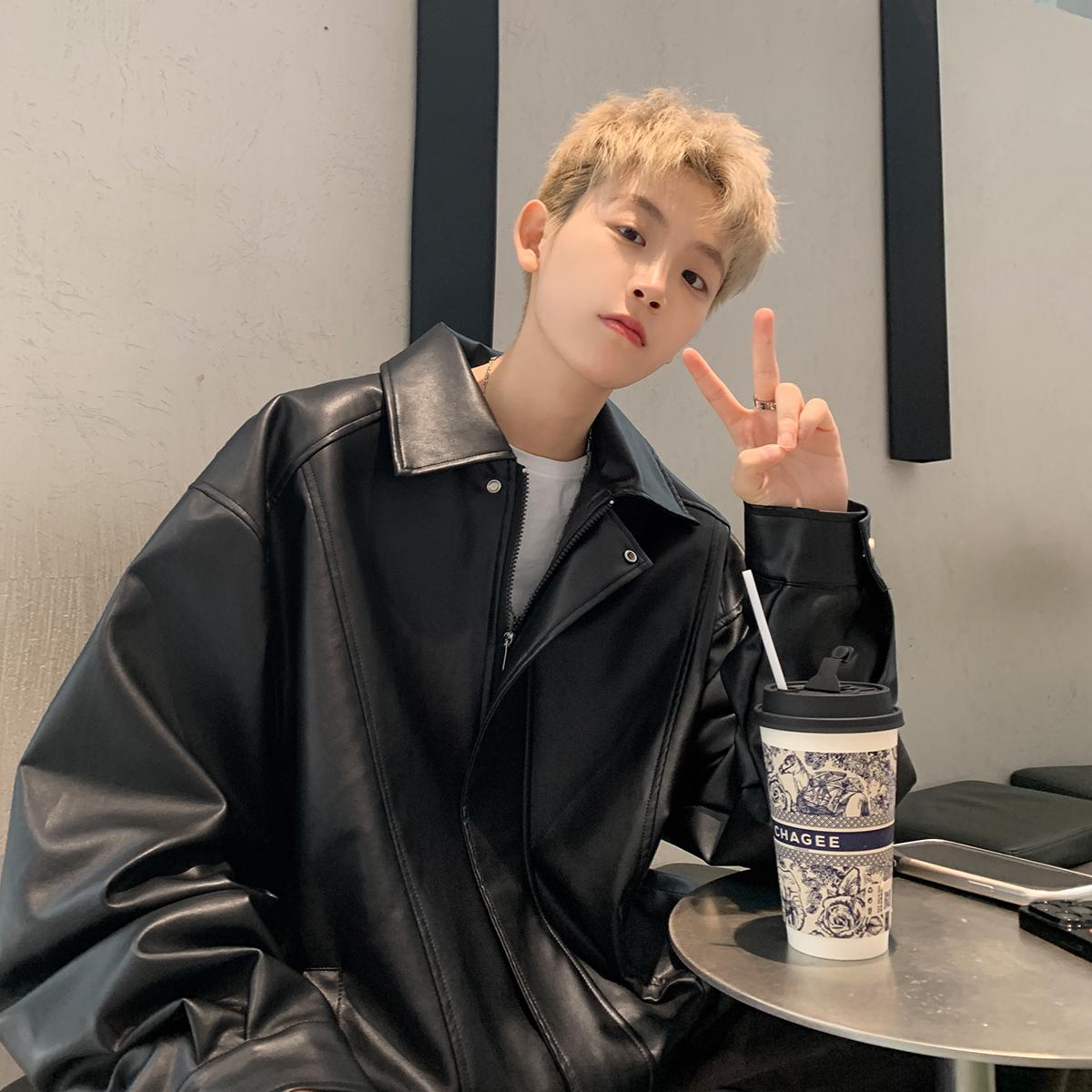 

Мужская модная осенняя кожаная мотоциклетная куртка - повседневный свободный крой с отворотом M