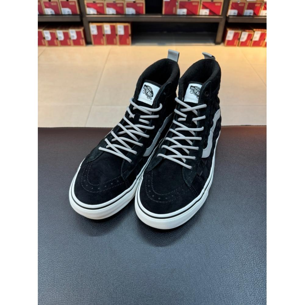

Vans Unisex Skate Hi Mte 1 Sneaker Sk8 Hi Mte 1 Vn0a5hzybm8 blacks/220