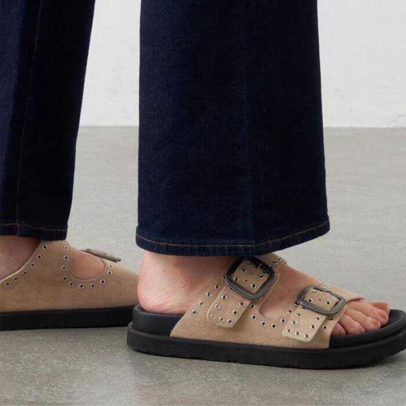 Fashion Summer Thick Soled Belt Buckle Rivet Women's Outdoor Slippers New Flat Round Toe Retro Casual Commuting Beach Sandals Size36-43