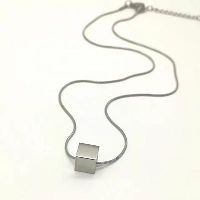 Ins European and American Cold Wind Light Luxury Square Sugar Cube Splicing Titanium Steel Necklace Men's Personality Trend Fashion Sweater Chain