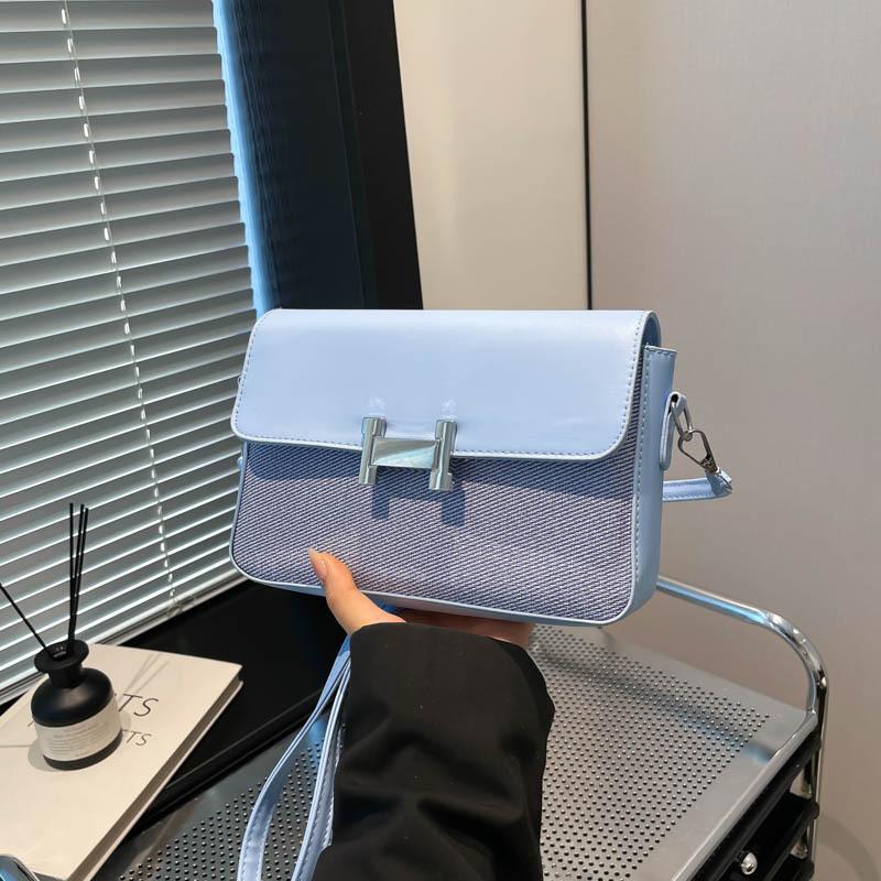 Beautiful Personality Fashion Spring New Retro Armpit Bag Small Square Bag Commuter Shoulder Messenger Bag Women