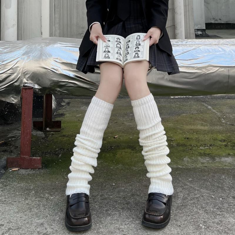 Source factory knitted socks cover white wool stacking socks women's summer jk knitted medium tube socks autumn and winter socks leg cover