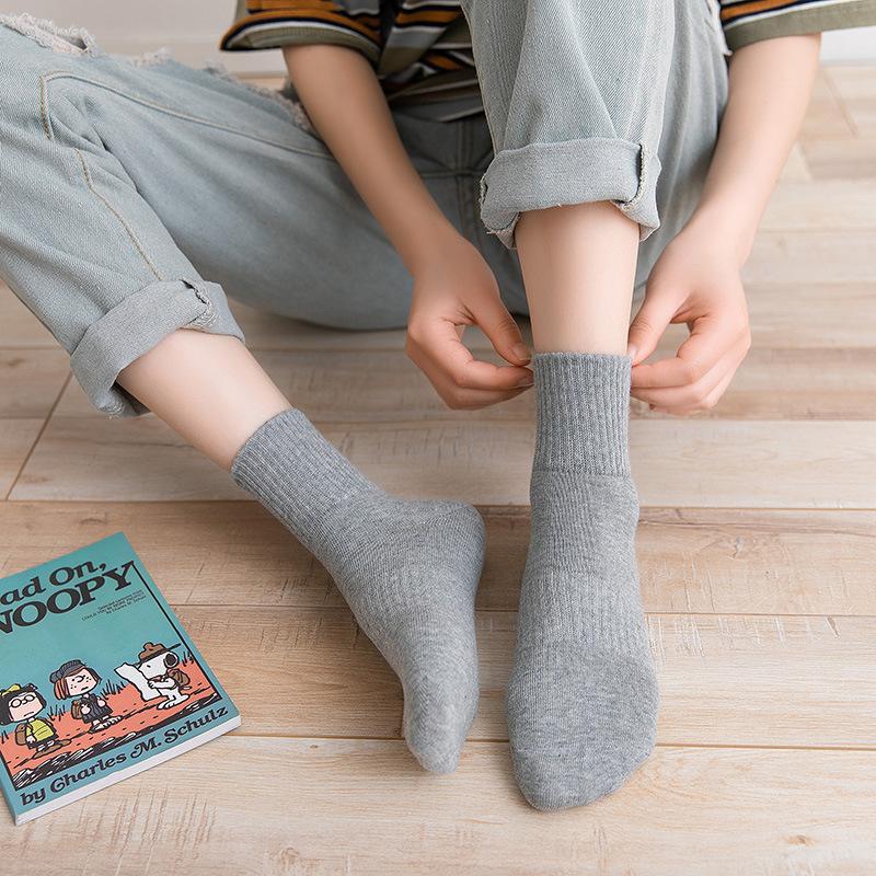 Cotton Socks for Men - Anti-odor and Moisture-absorbing Socks. Suitable for Autumn-winter, Spring-summer and Mid-length Wear.