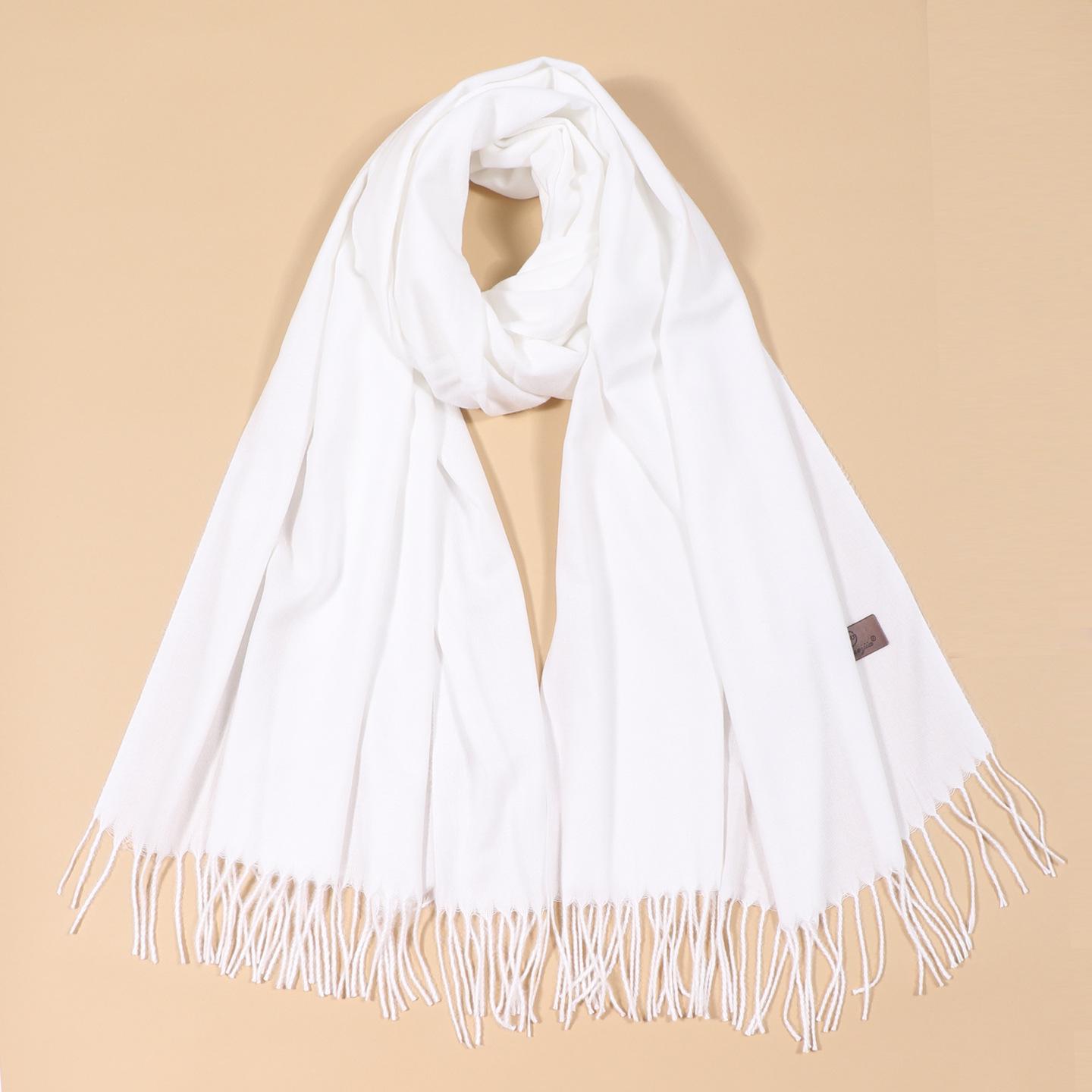 

Luxurious Korean-Style Cashmere Shawl: Solid Color, Versatile Autumn/Winter Accessory for Holiday Season 200x70 CM