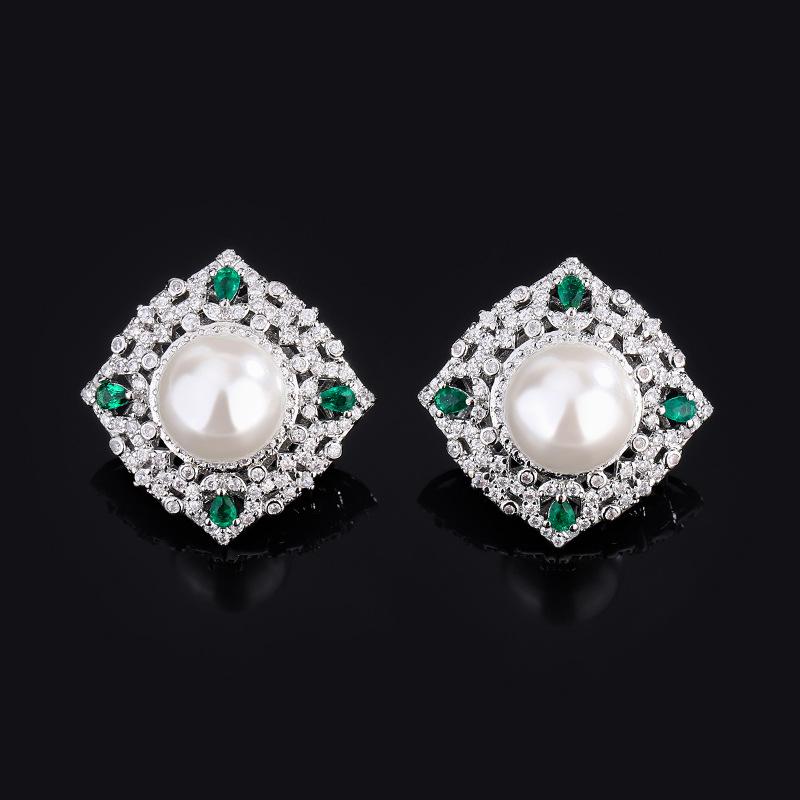 Jewelry Copper Bottom Gold-Plated Fritillary Pearl Simulation Emerald Diamond Temperament White Bead Set
