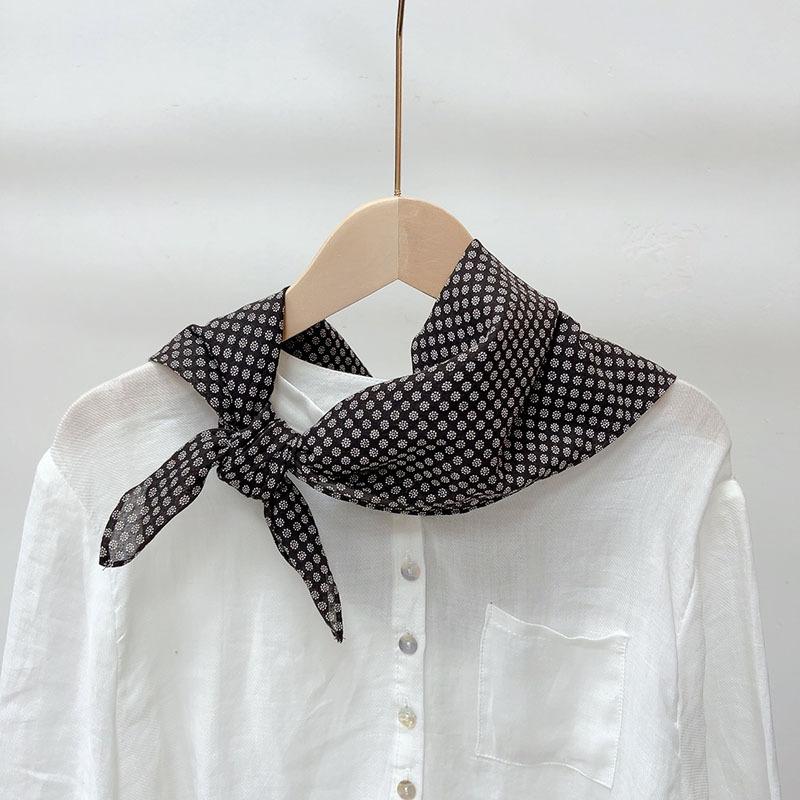 Retro Small Plaid Linen Square Scarf Literary And Versatile Women'S Summer Neck Protection Small Silk Scarf Scarf Accessories