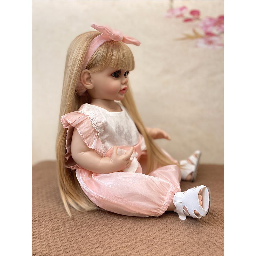 55CM Lalka Reborn z Pełnego Silikonu Można Wkładać do Wody Miła Słodka Betty Lalka Noworodka Wklejane Długie Włosy Lalki Symulacyjne dla Dzieci Prezent na Urodziny Boże Narodzenie