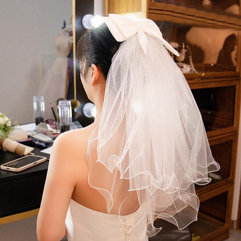 1 pièce Voile de mariée court bord dentelle Élégant nœud Perle Accessoires de mariage Double couche Tulle blanc pour femmes