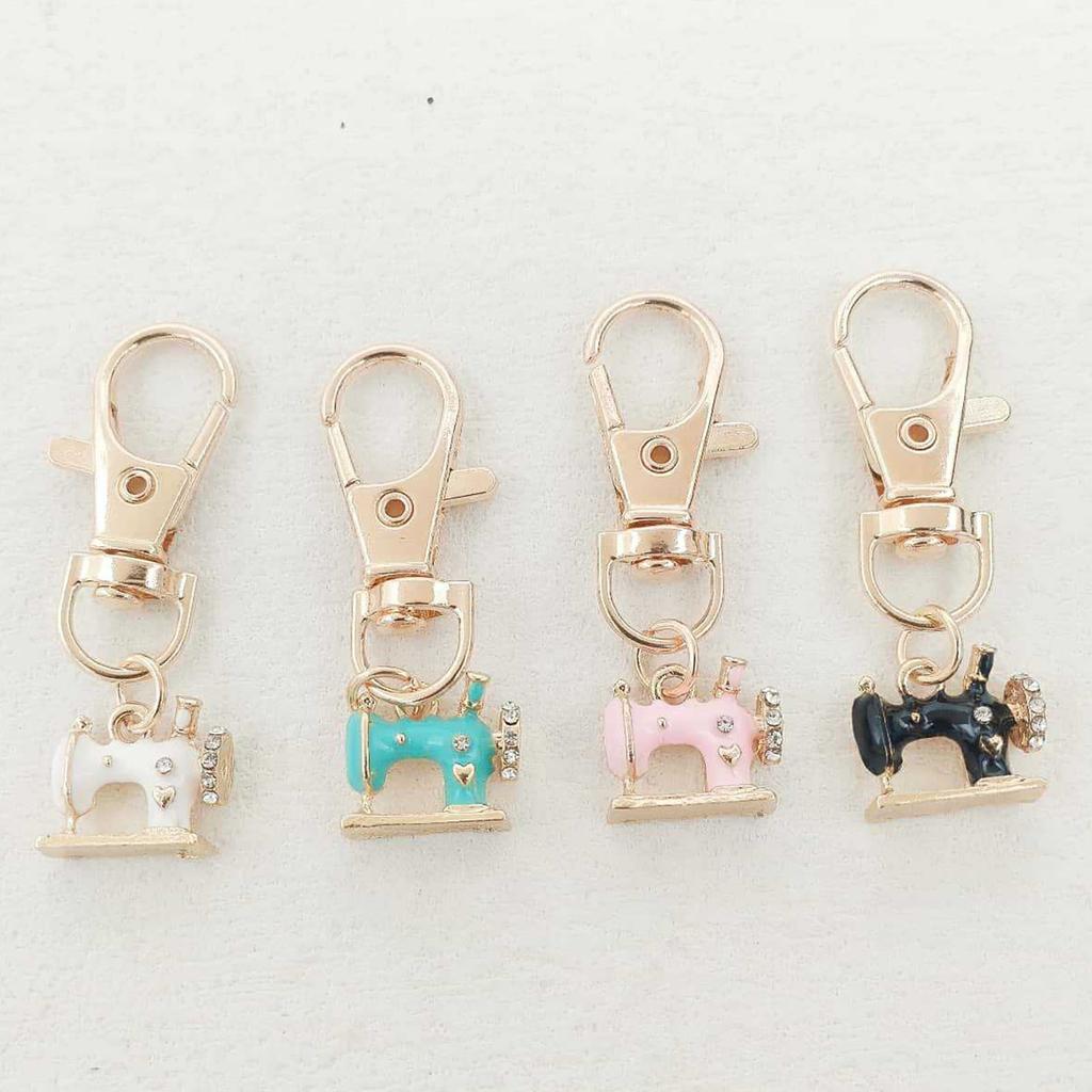 4Pcs Shiny Rhinestone Sewing Machine Keychain Vintage Alloy Jewelry Accessory Rustproof Gift For Birthday Christmas