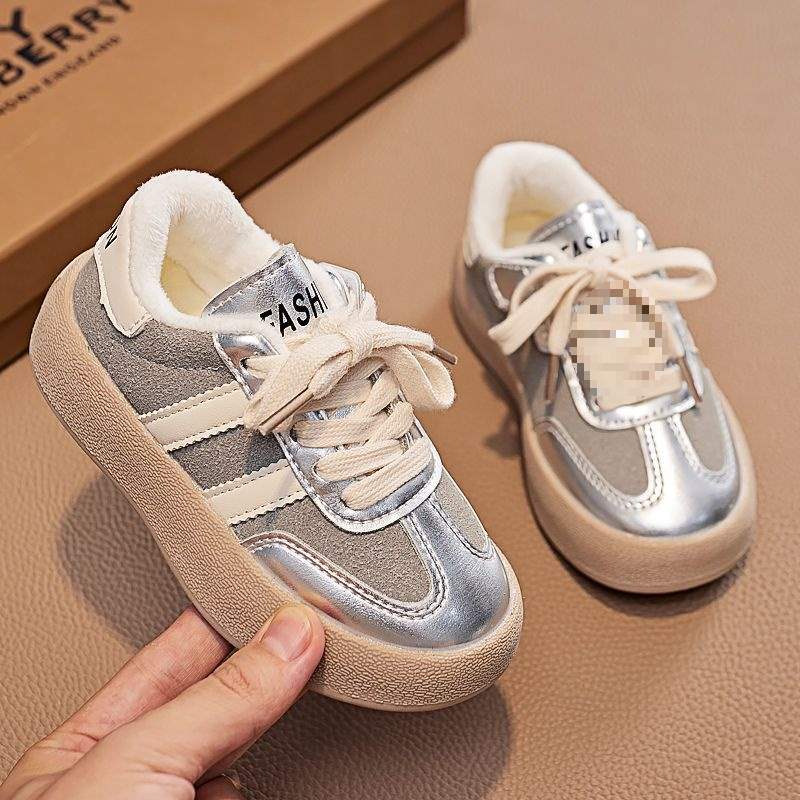 Children's board shoes 2025 winter new boys' fashion sports shoes girls' casual trendy velvet warm and non-slip shoes