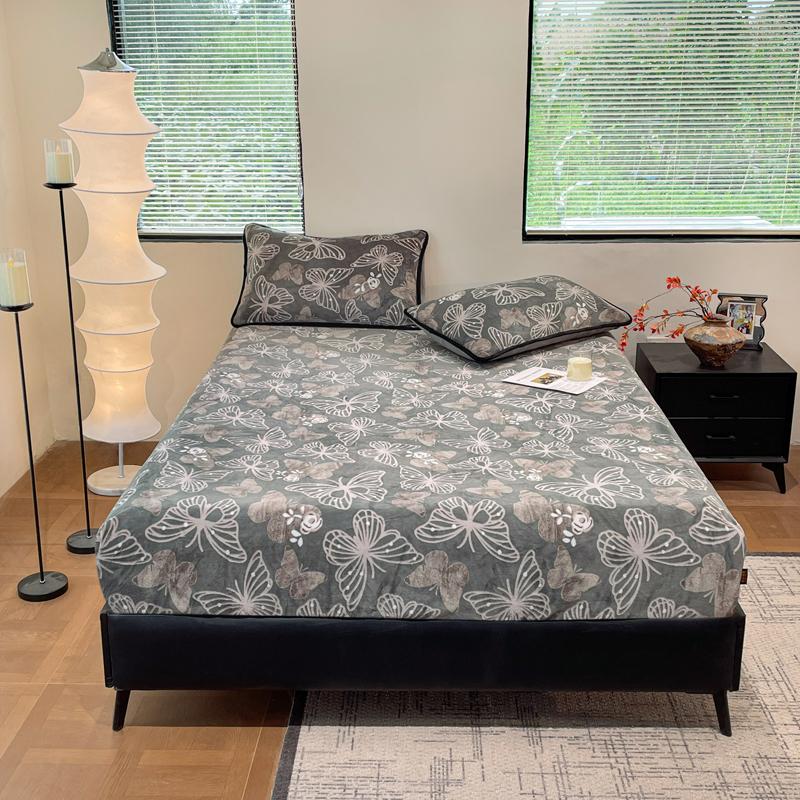 Thicken Bedsheet Soft Velvet Bed Cover for Winter Elastic Bed Linen Adults Kids Room Fitted Sheet drap de lit (No Pillowcase)