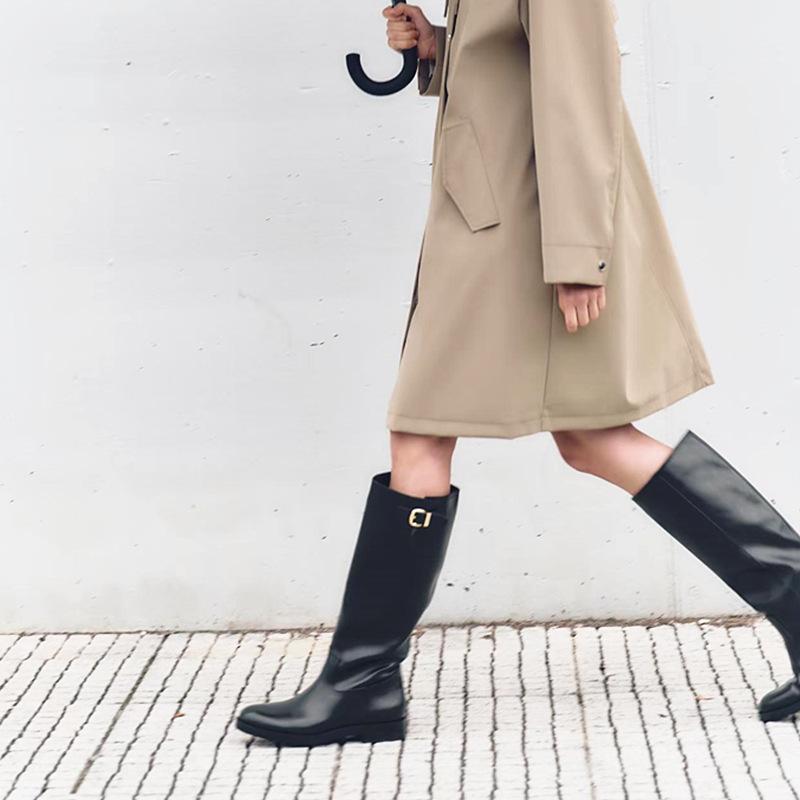 Women's Black Leather Knee High Boots Buckle Detail Block Heel Classic Riding Style Stylish Perfect for Autumn/Winter