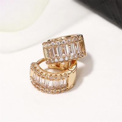 Orecchini a cerchio Huitan Delicati con Zirconia Cubica per Donna Colore/Colore Oro Moda Versatili Orecchini Femminili Gioielli Piercing