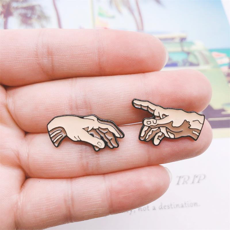 Cartoon Fun Gesture Holding Hands Fun Enamel Brooch Pin Custom Alloy Badge Clothes Bags Accessories Jewelry Gifts For