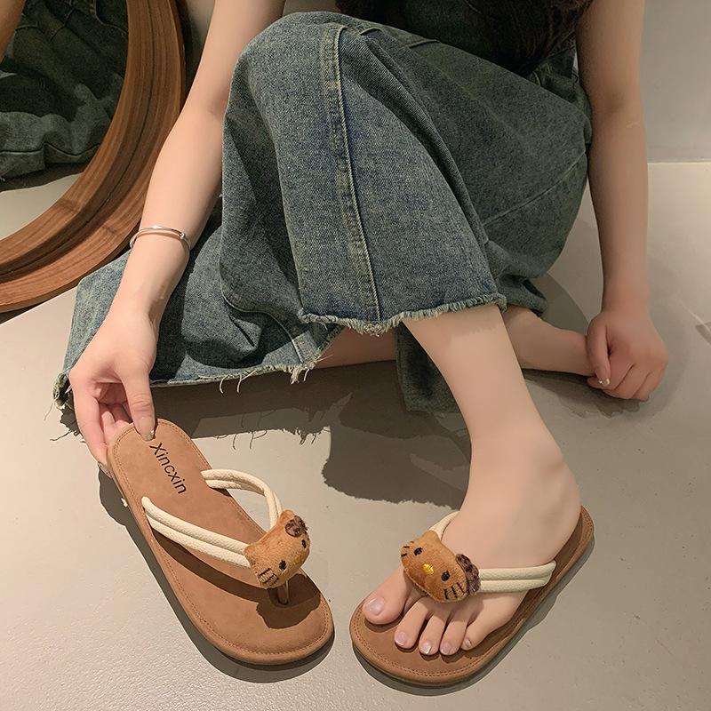 Cartoon black KT cat flip-flops female summer wear non-slip beach casual toe cool slippers student
