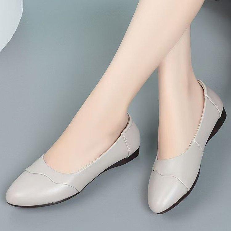 2025 new simple single shoes women's soft-soled flats autumn comfortable small leather shoes work shoes low heels mother women's shoes