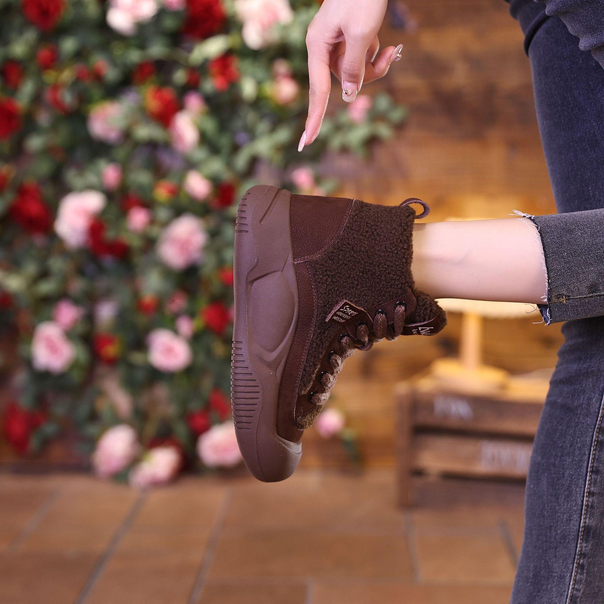 Женские ботинки Martin в британском стиле — фото 11