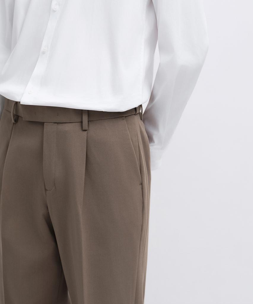MUSINSA STANDARD Wide Hidden Banding Slacks [Light Brown]