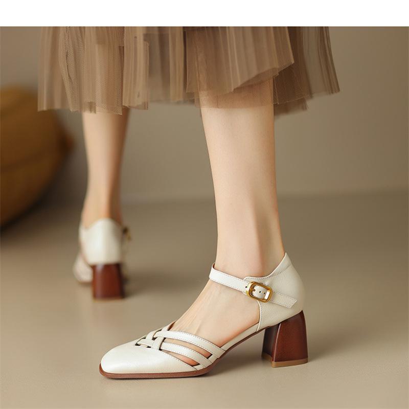 French Bag Head Hollow Sandals Women's Summer 2025 New Retro Thick Heel Single Shoes Temperament Square Head Roman High Heels