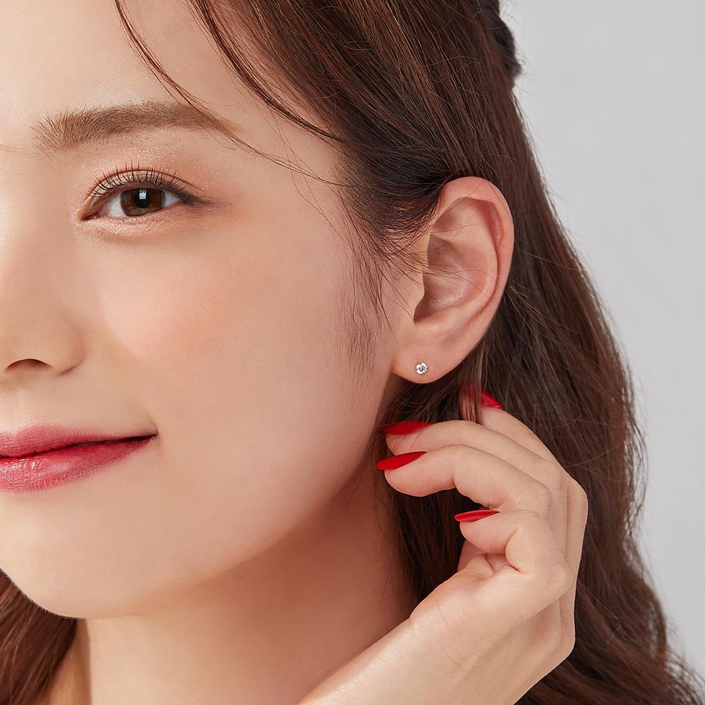 Dorocy 14K Simple Cubic Earrings